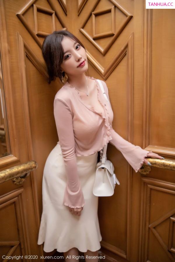 杨晨晨 sugar小甜心CC [XiuRen]高清写真图 2020.12.16 No.2905 杨晨晨sugar第14张图片